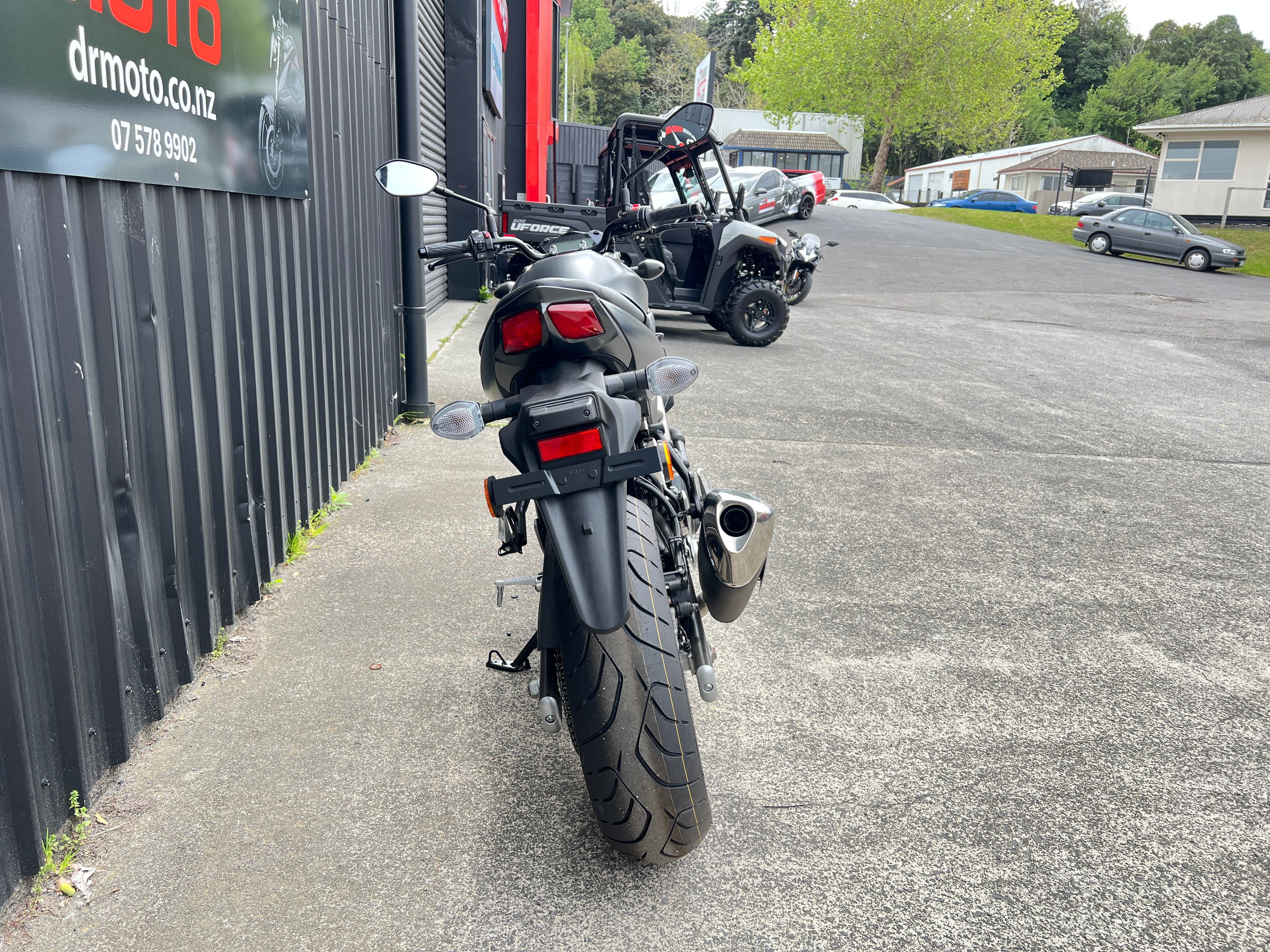SUZUKI SV650 – SUZUKIFEST SAVE $1000! - BLACK