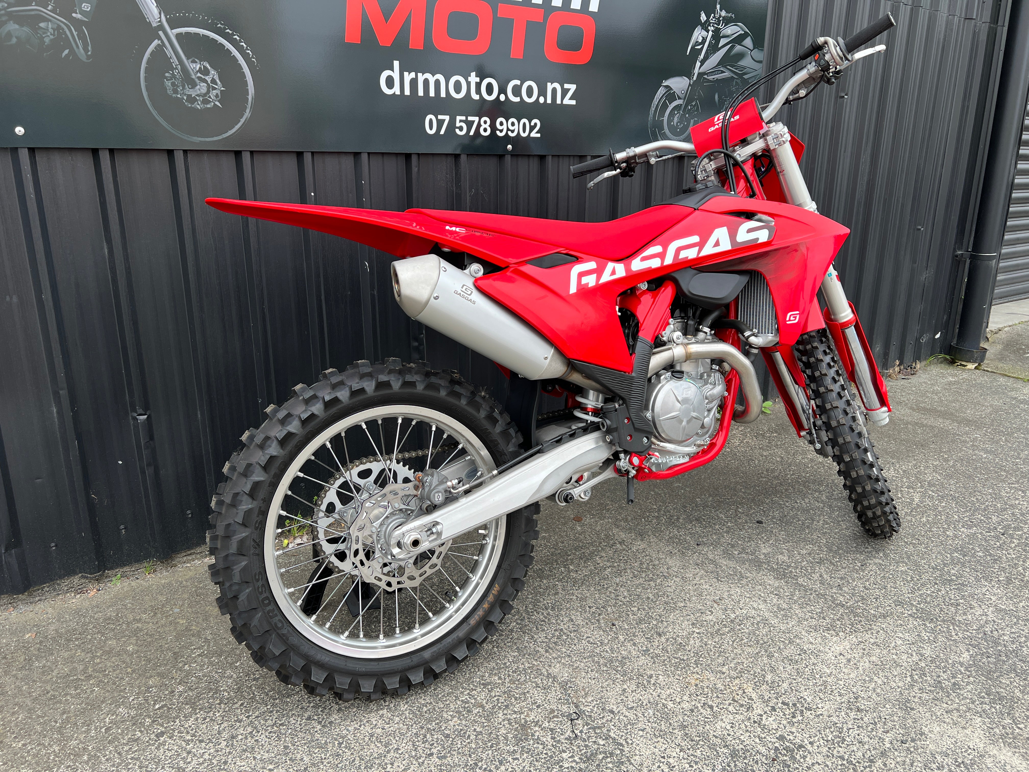 GASGAS MC450F 2024 - RUNOUT SPECIAL SAVE $2930, DEAL WON'T BE REPEATED