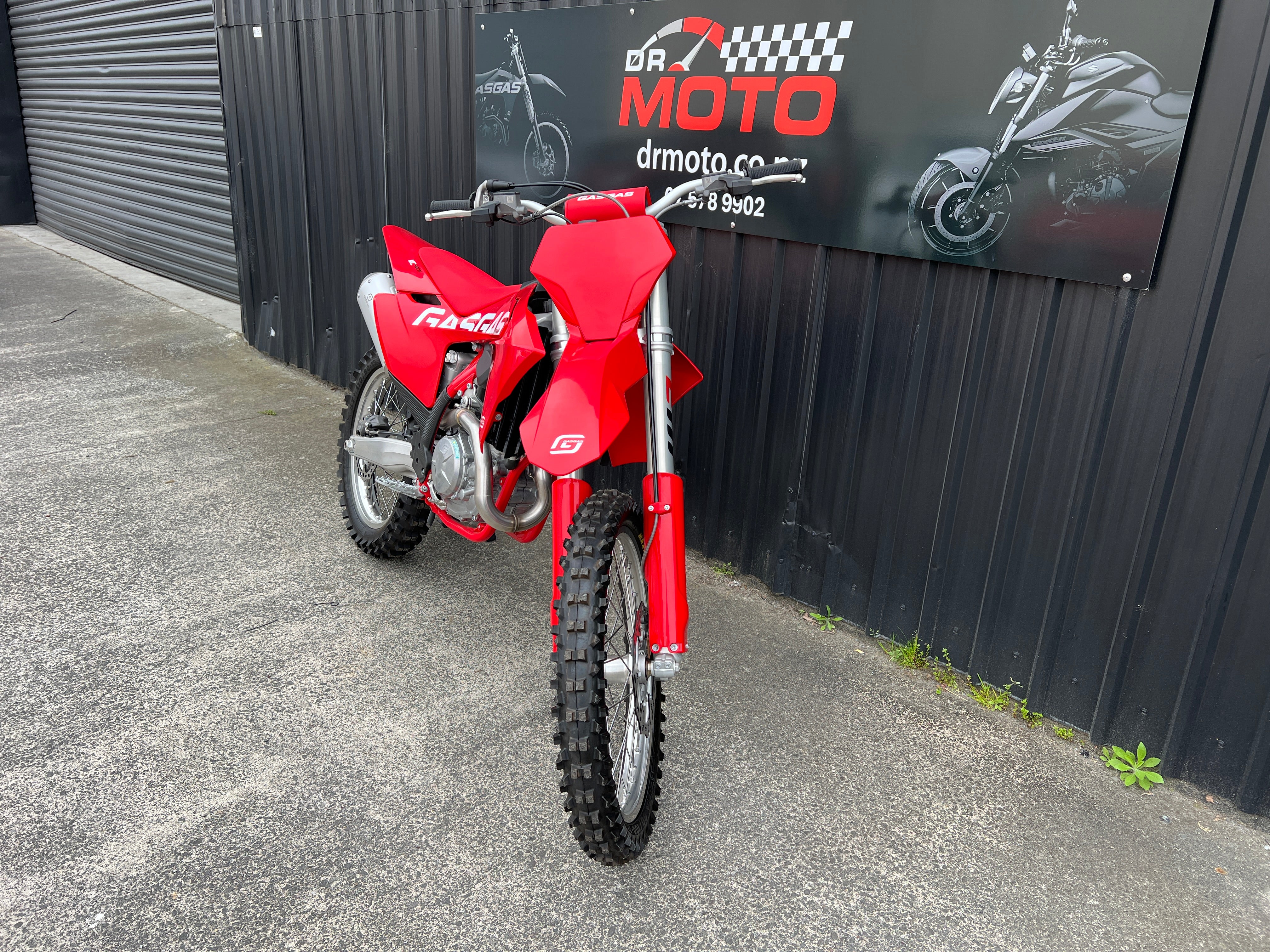 GASGAS MC450F 2024 - RUNOUT SPECIAL SAVE $2930, DEAL WON'T BE REPEATED