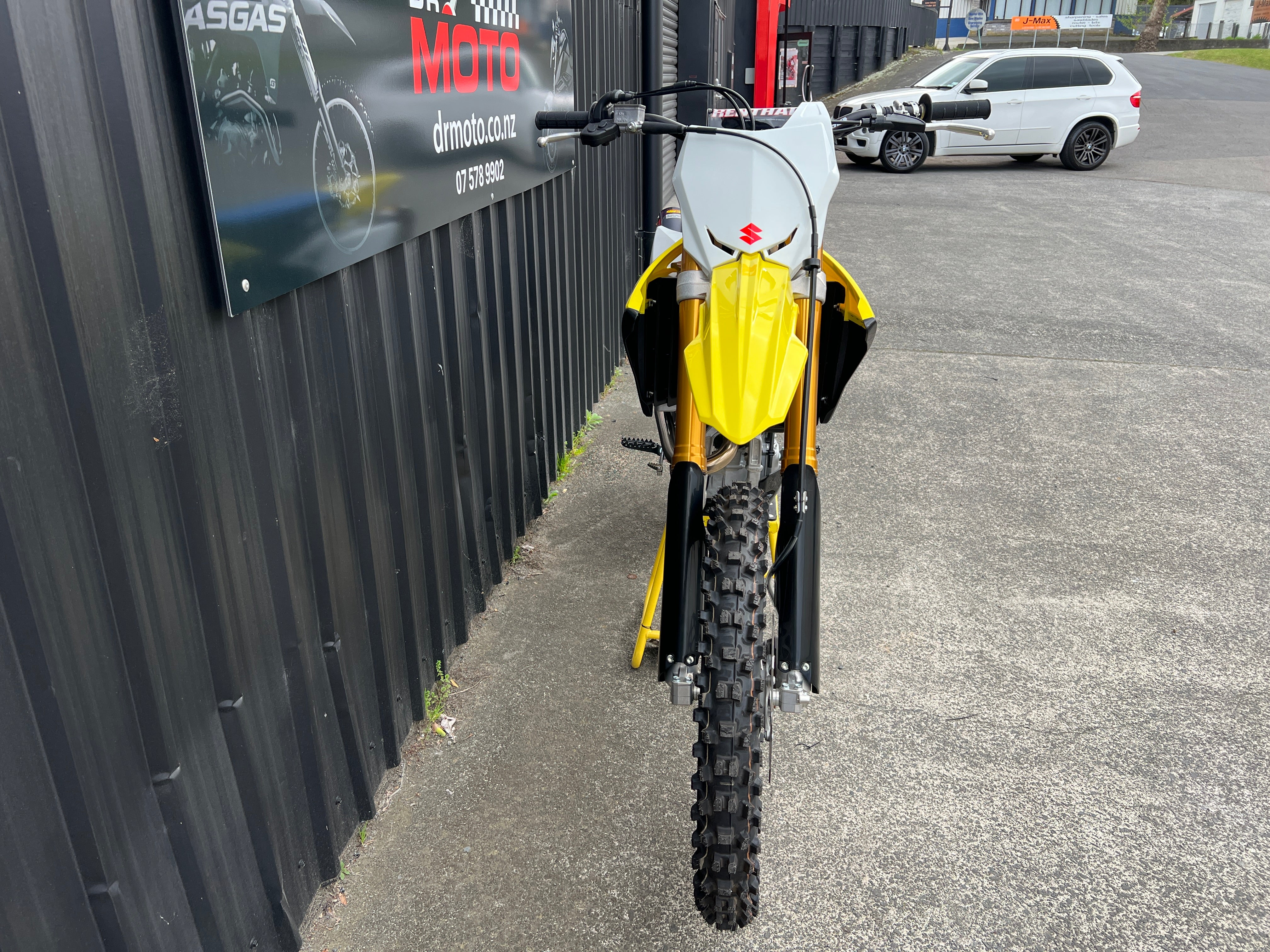 SUZUKI RMZ250 2024  SAVE $3500!! FREE FMF EXHAUST SYSTEM + $1500 SAVINGS