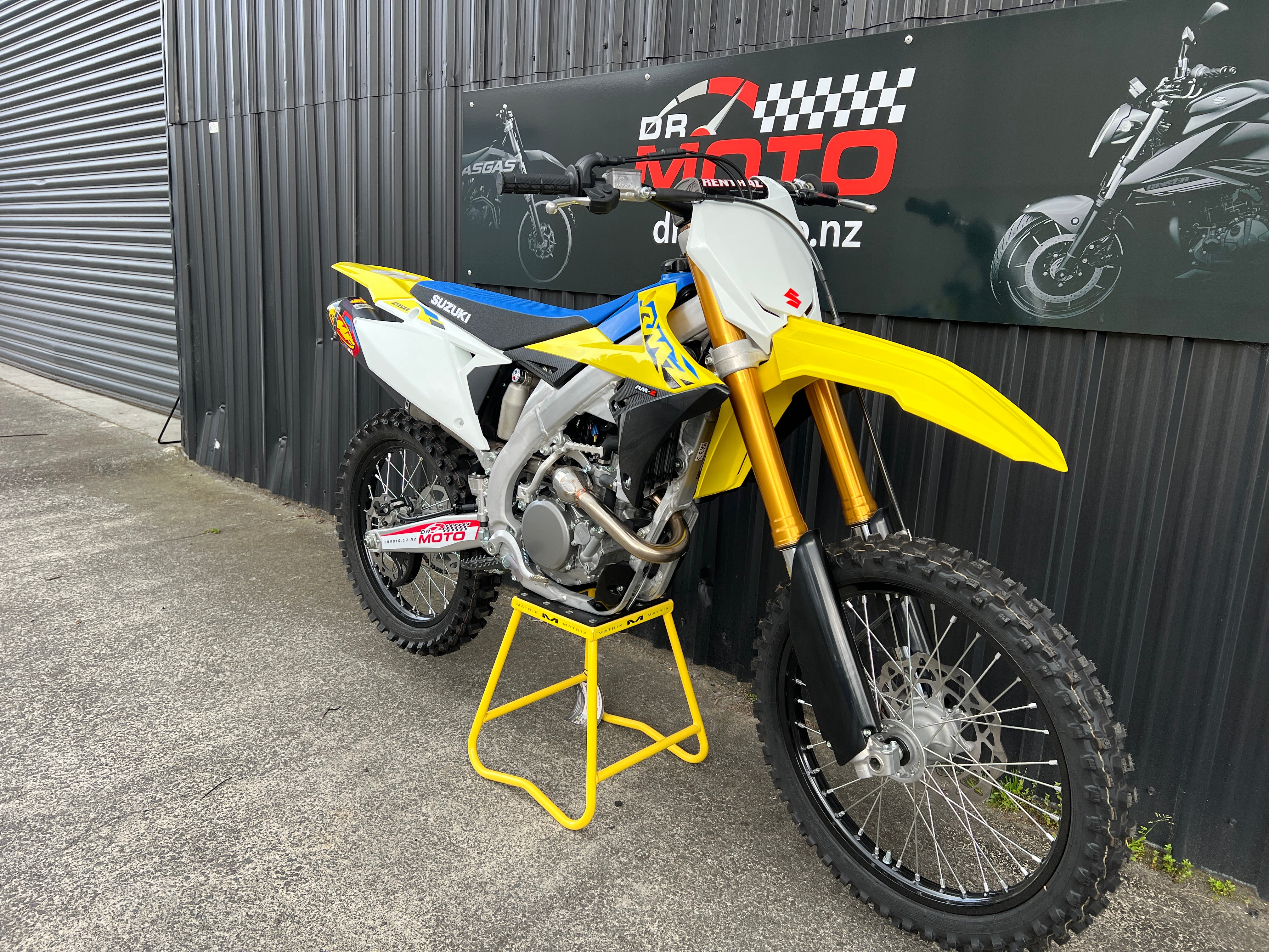 SUZUKI RMZ250 2024  SAVE $3500!! FREE FMF EXHAUST SYSTEM + $1500 SAVINGS