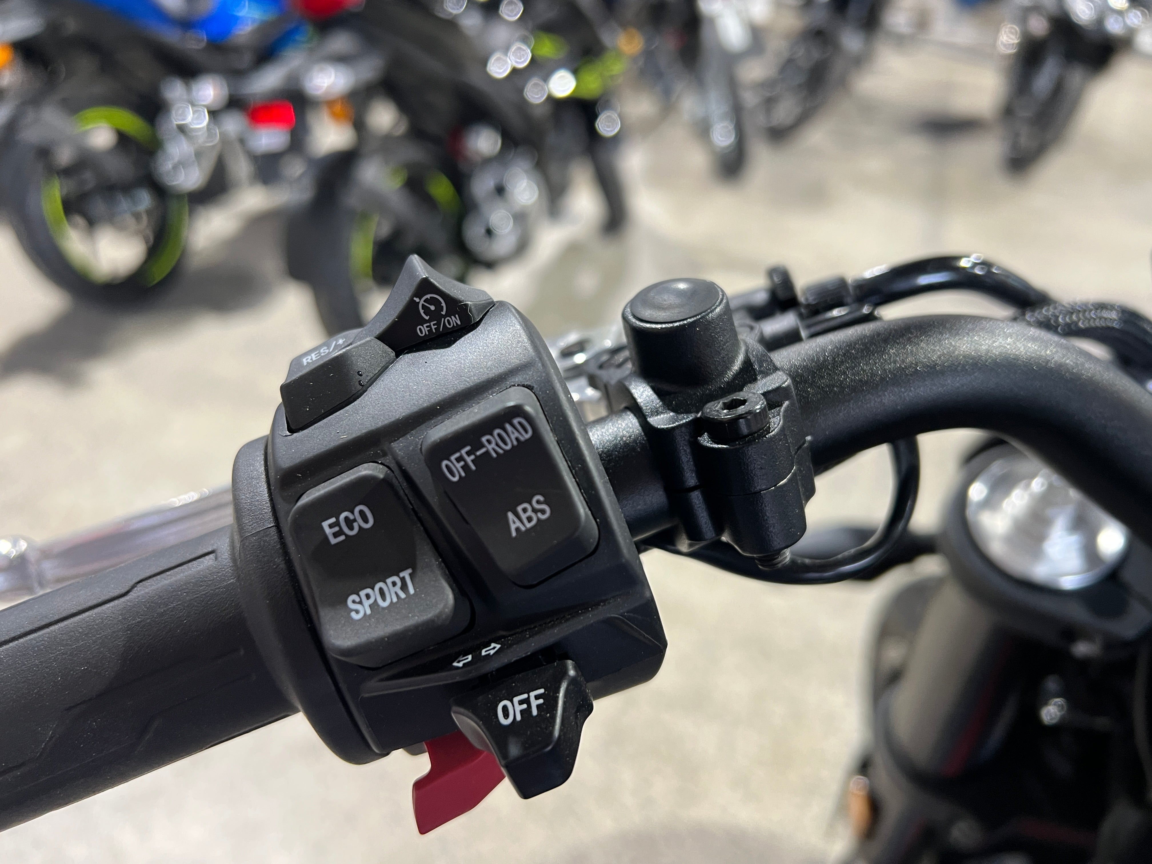 CFMOTO CLX 700 HERITAGE 2025 - LIKE NEW