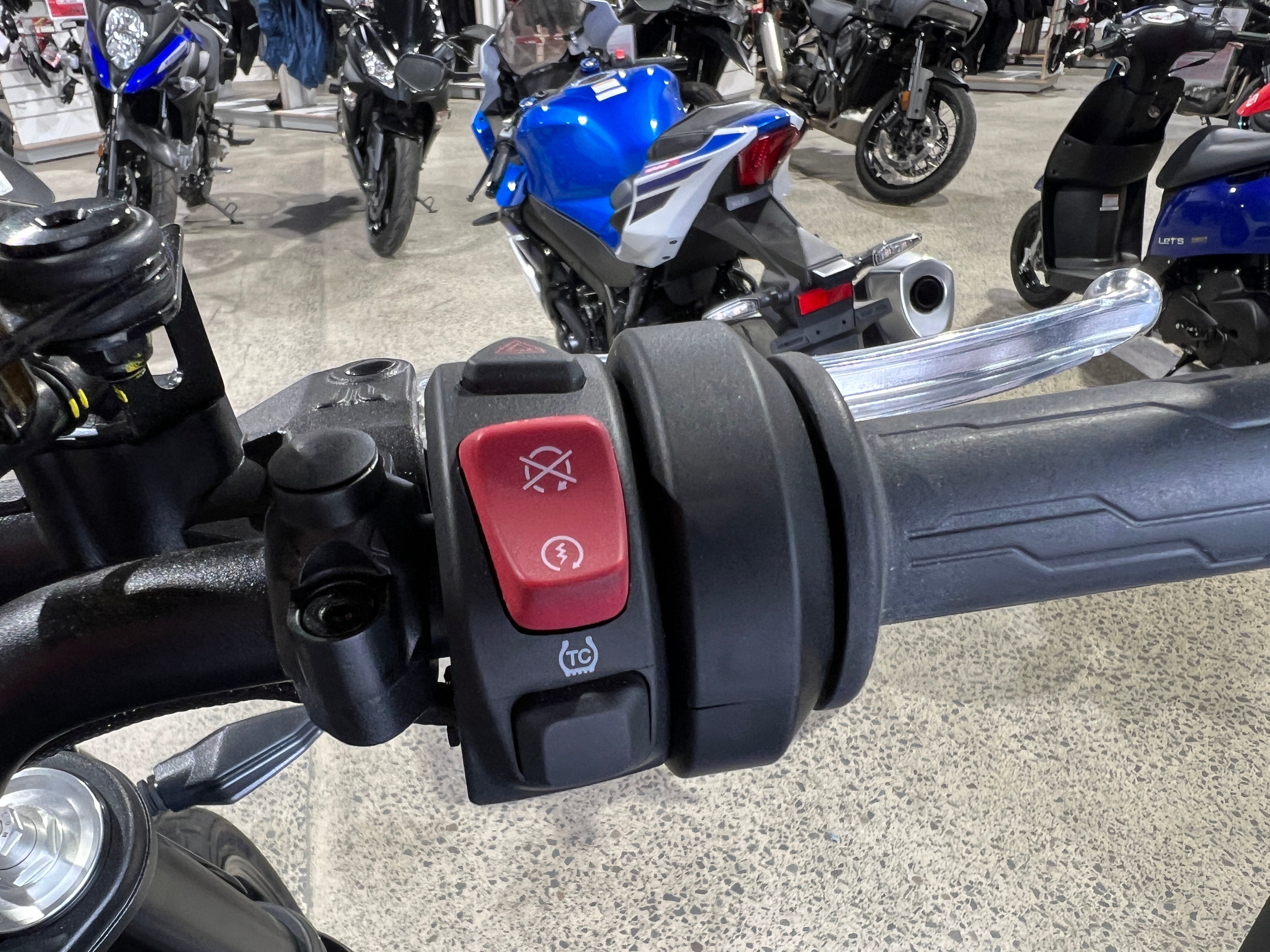 CFMOTO CLX 700 HERITAGE 2025 - LIKE NEW