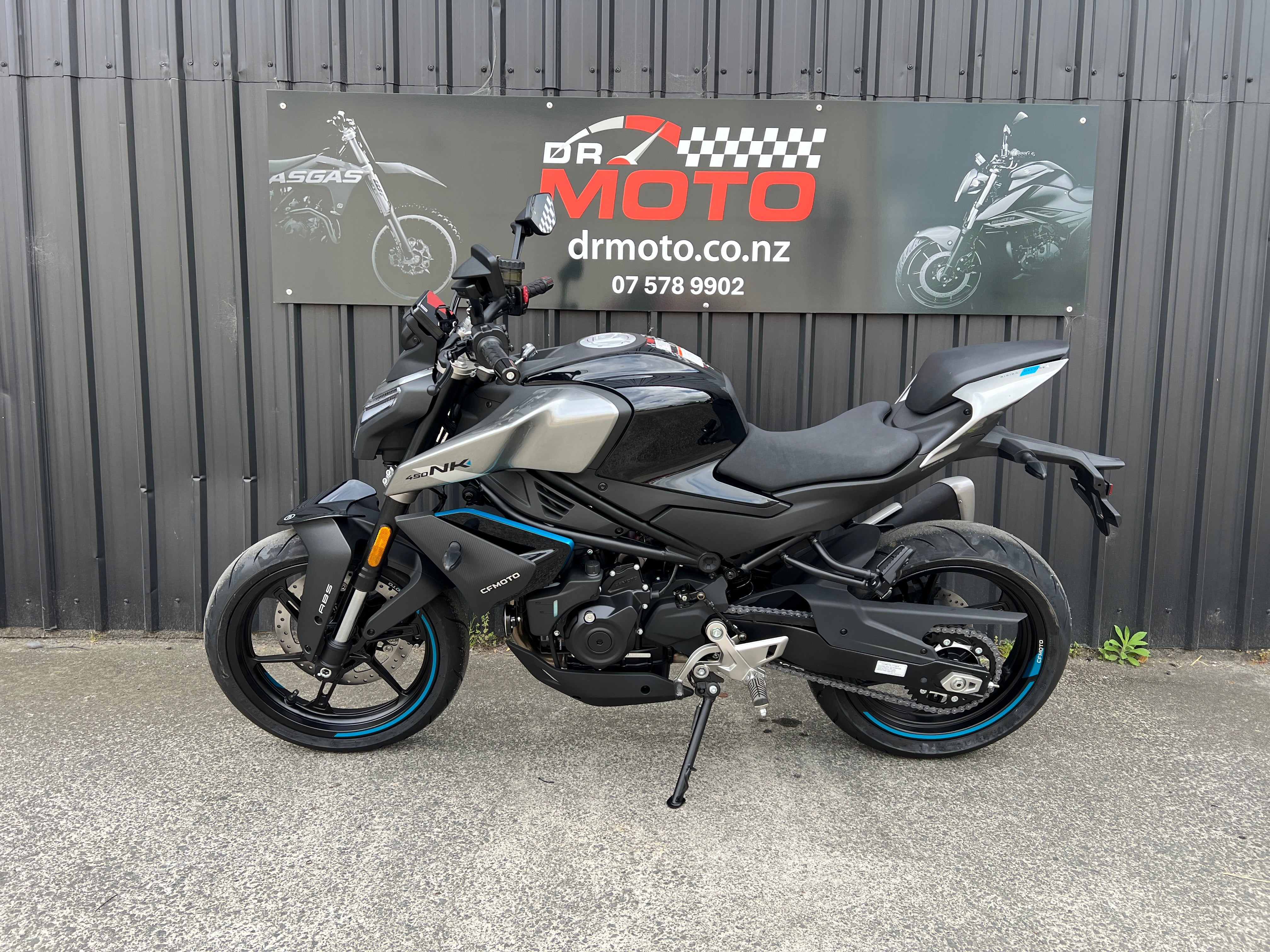 CFMOTO 450NK 2026 - WINTER SALE SAVE $600!