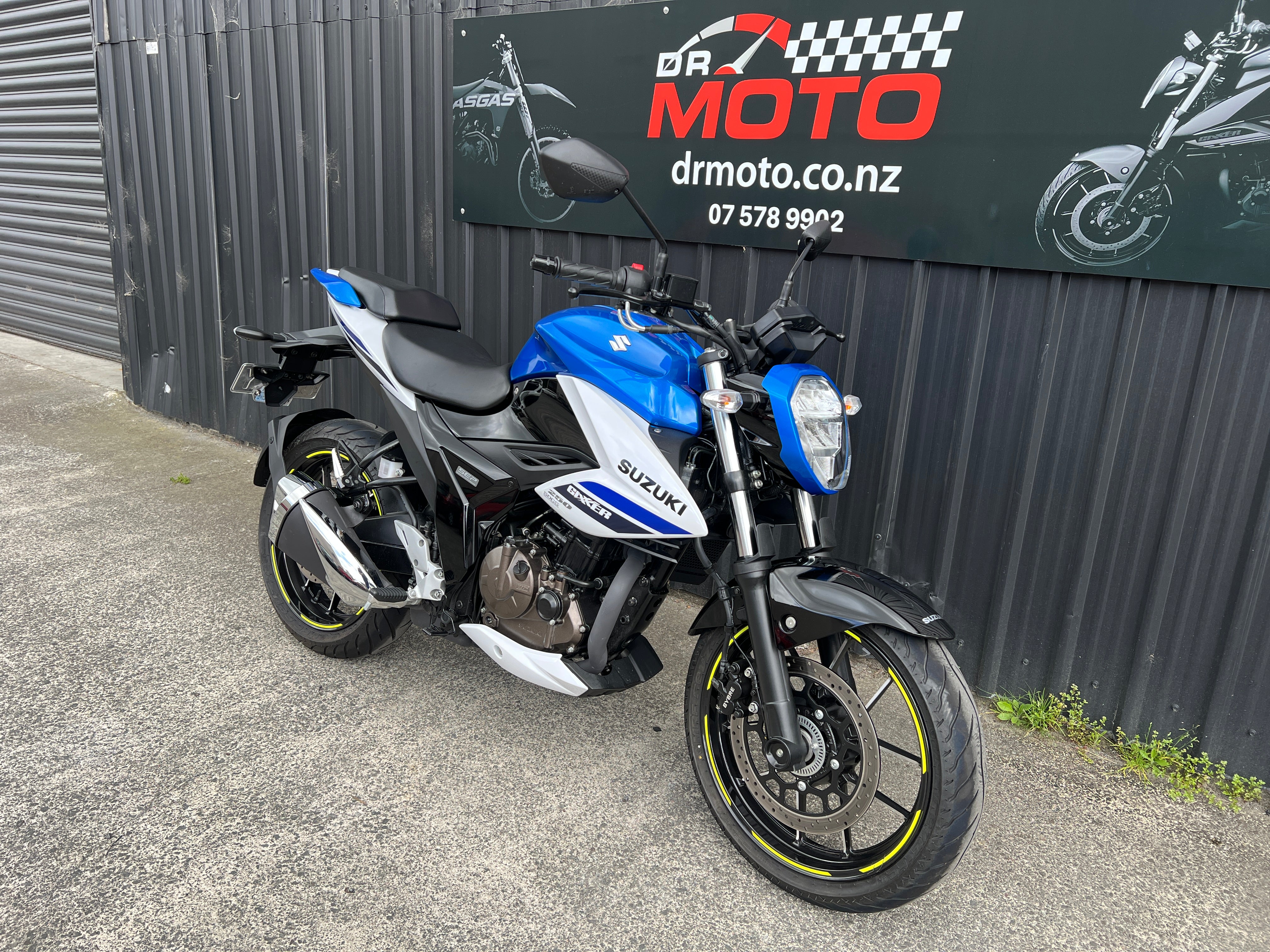 2025 Suzuki GSX250R – Only 2,004 km – Like New – $4,999 Ride Away