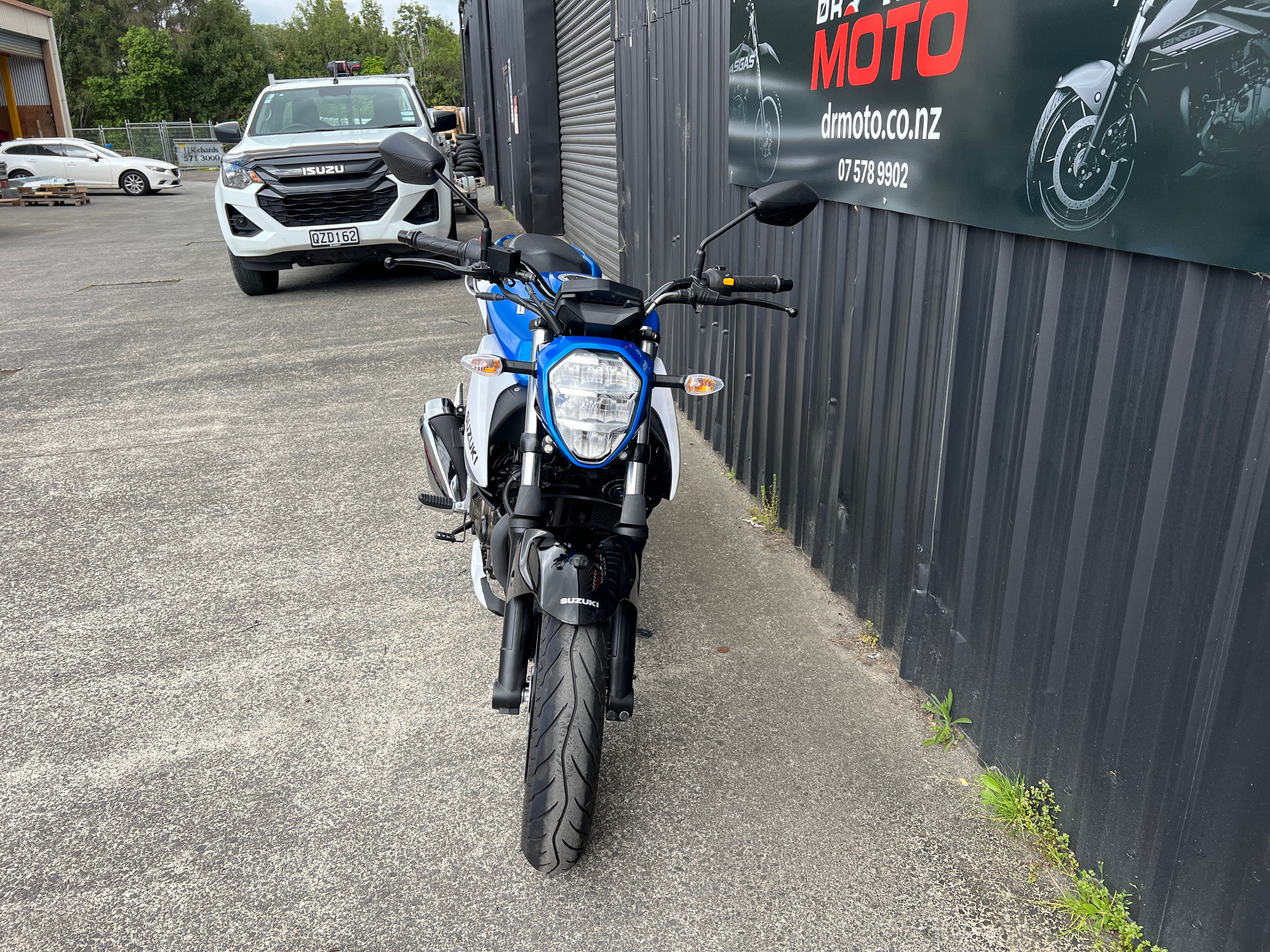 2025 Suzuki GSX250R – Only 2,004 km – Like New – $4,999 Ride Away