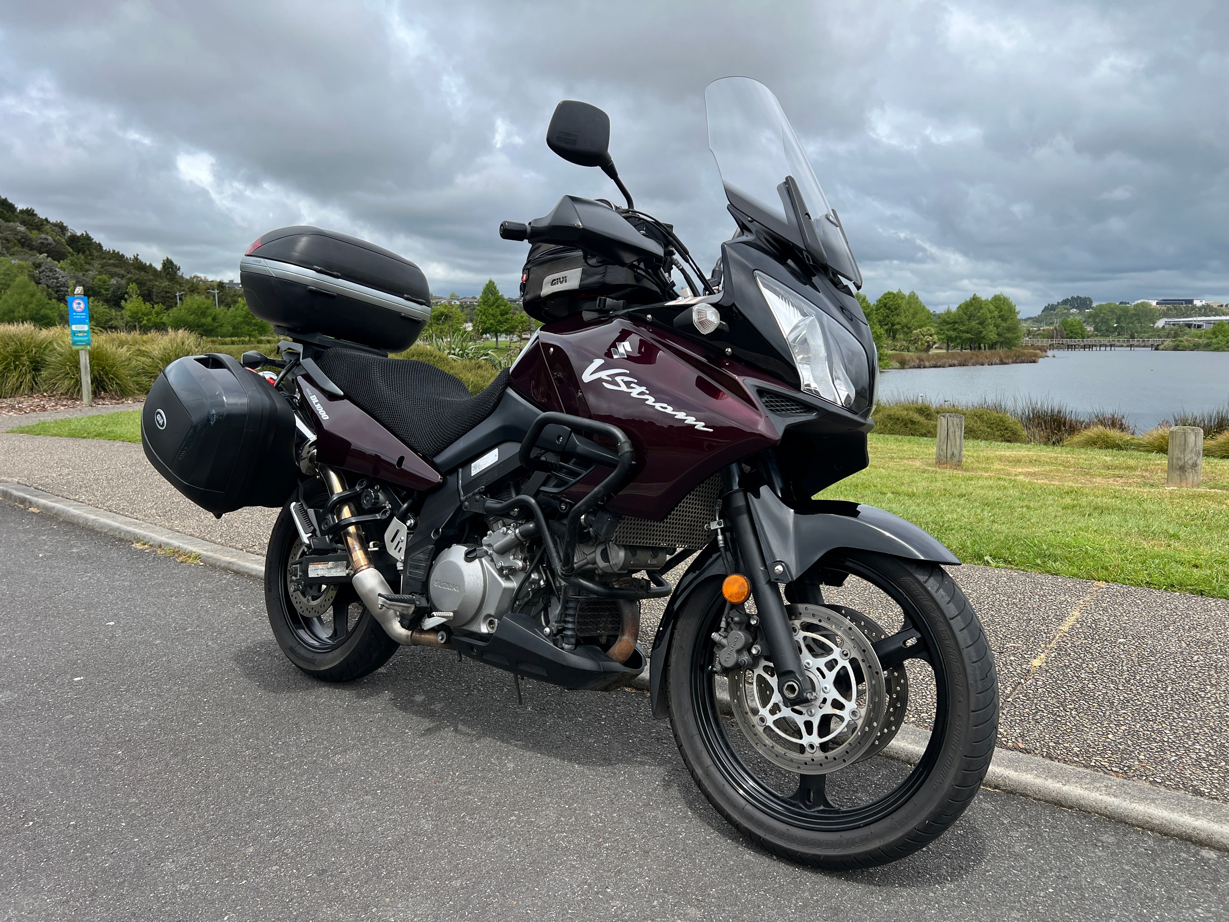 SUZUKI DL1000 2010 - ADVENTURE READY!
