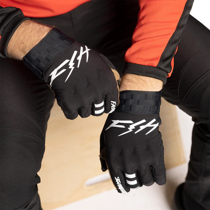 Blaster Rush Gloves - Black