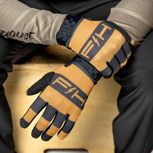 Vapor Ray Gloves - Vintage Gold/Black