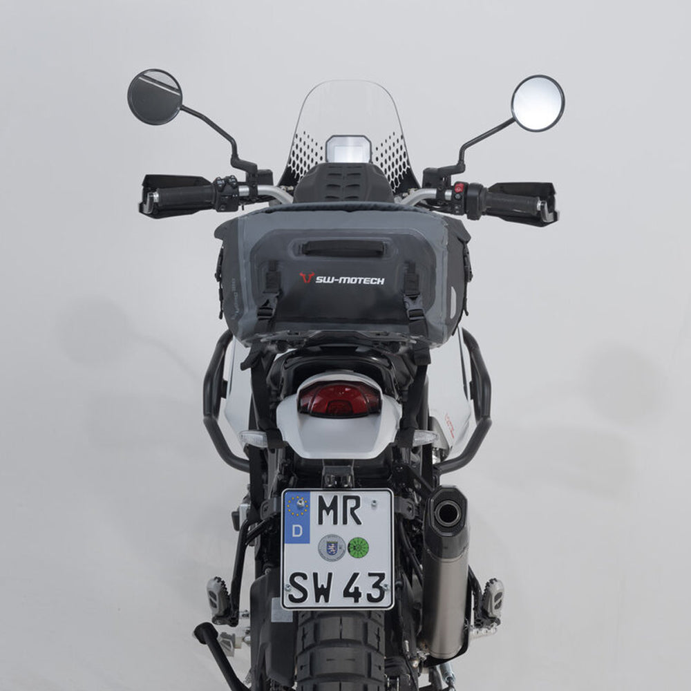 TAIL BAG SW MOTECH DRYBAG GREY BLACK 18L WEATHERPROOF