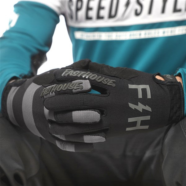 Speed Style Akin Glove - Black/Gray