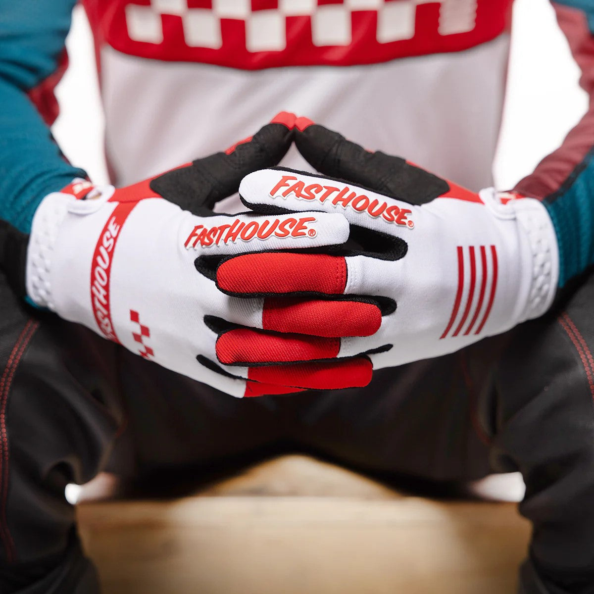 Youth Speed Style Mod Glove - Red/White