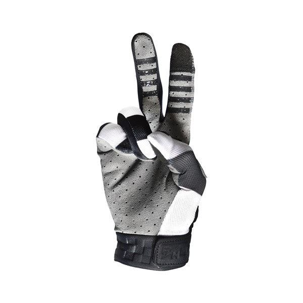 Youth Vapor Jailbird Glove